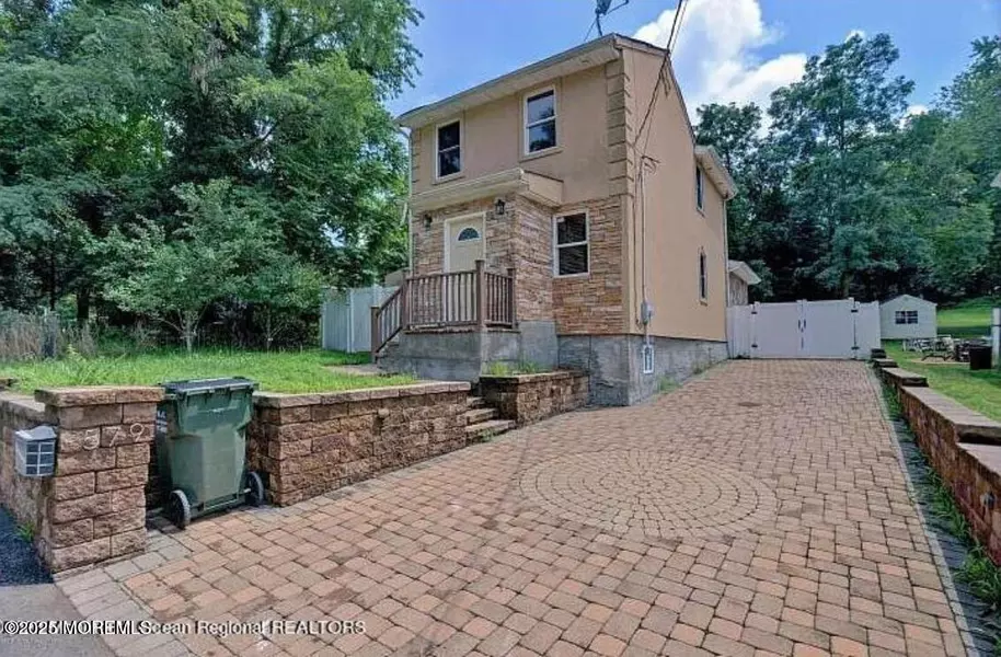 579 County Road 520, Marlboro, NJ 07746