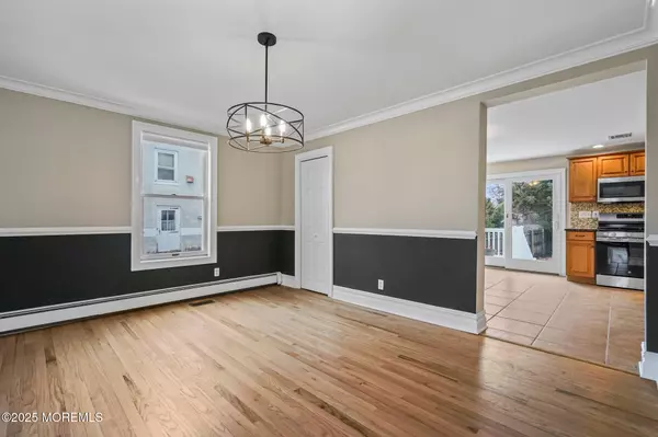 Matawan, NJ 07747,328 Main Street