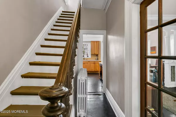 Red Bank, NJ 07701,156 W Front Street