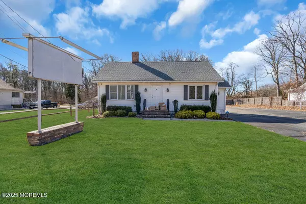 Wall, NJ 07727,5211 State Route 33