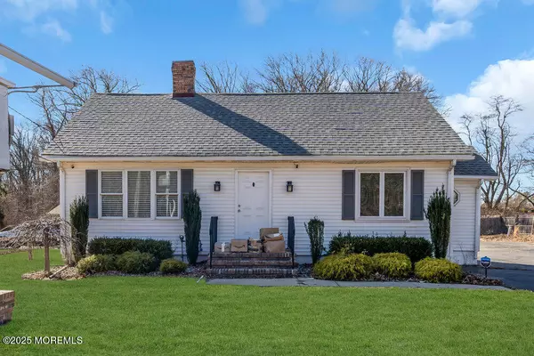 Wall, NJ 07727,5211 State Route 33