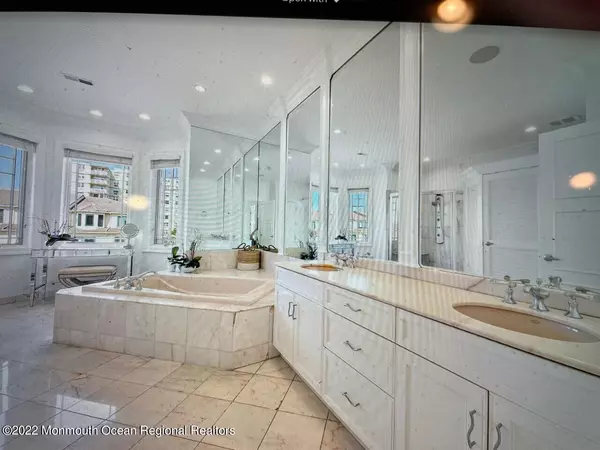 Long Branch, NJ 07740,13 Waterview