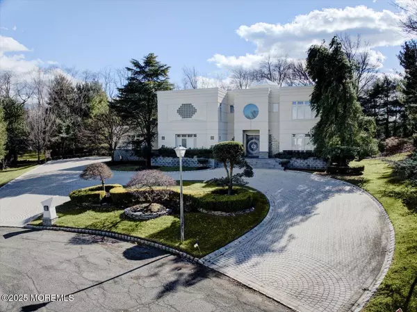 Morganville, NJ 07751,15 Hemingway Court