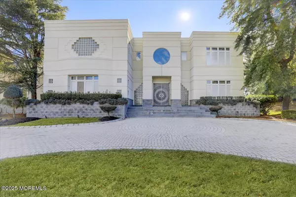 Morganville, NJ 07751,15 Hemingway Court