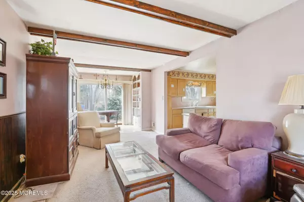 Manalapan, NJ 07726,28 Whittier Drive