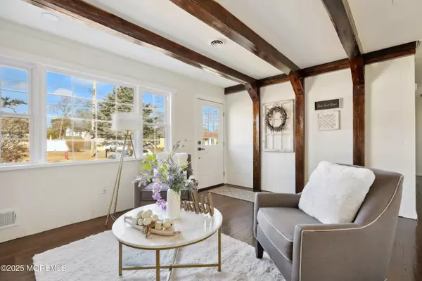 Bayville, NJ 08721,210 Lakewood Avenue