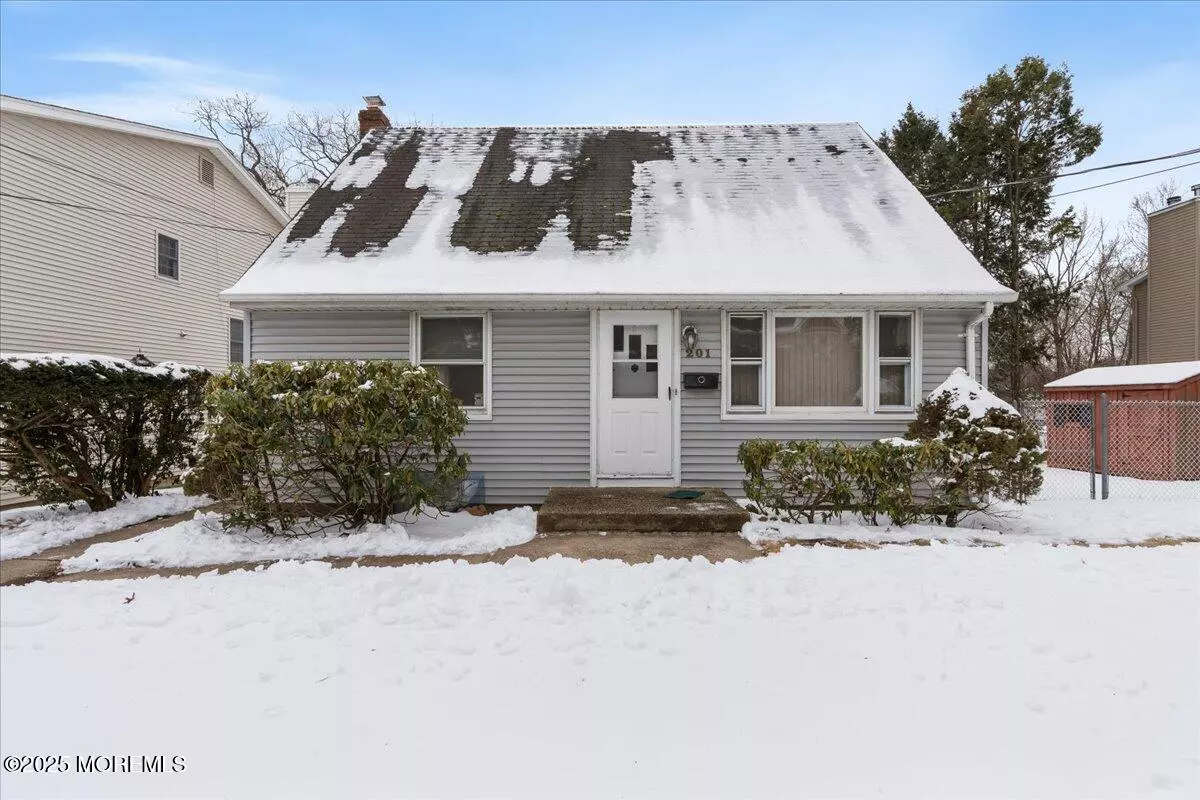 Dumont, NJ 07628,201 Dixon Avenue