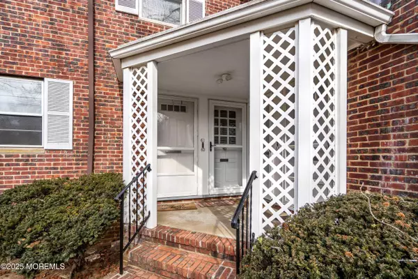 Red Bank, NJ 07701,60 Manor Drive