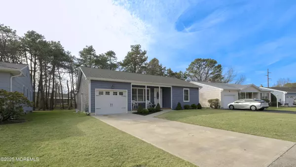 Toms River, NJ 08757,17 Killington Road