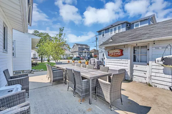 Seaside Park, NJ 08752,204 N Street