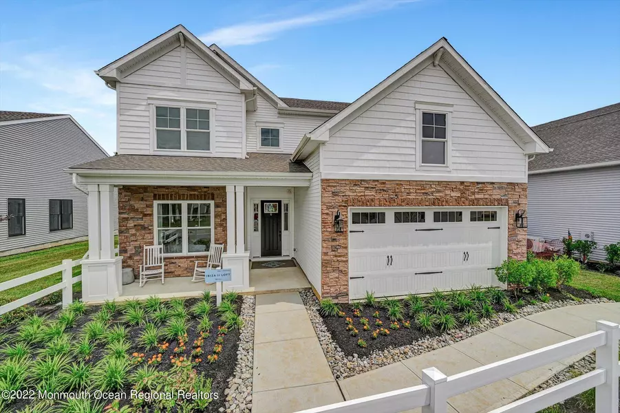 14 Moonflower Drive, Manalapan, NJ 07726