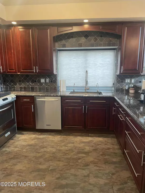 Sayreville, NJ 08872,70 Canal Street