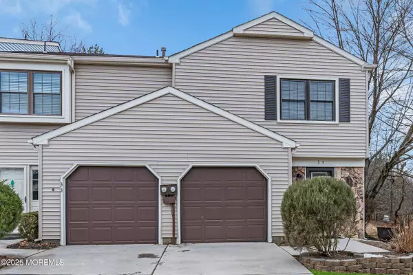 Matawan, NJ 07747,35 Knoll Court