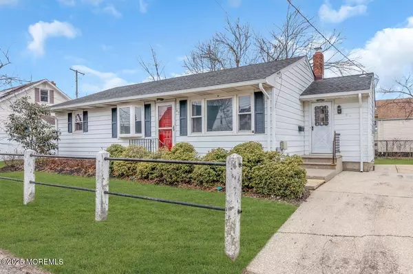 Keansburg, NJ 07734,63 Waackaack Avenue