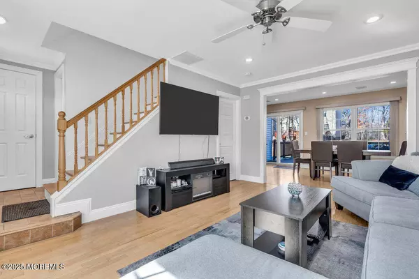 Sayreville, NJ 08872,28 Byrnes Lane E