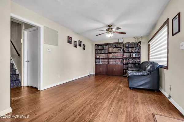 Lakewood, NJ 08701,30 Cedar Court