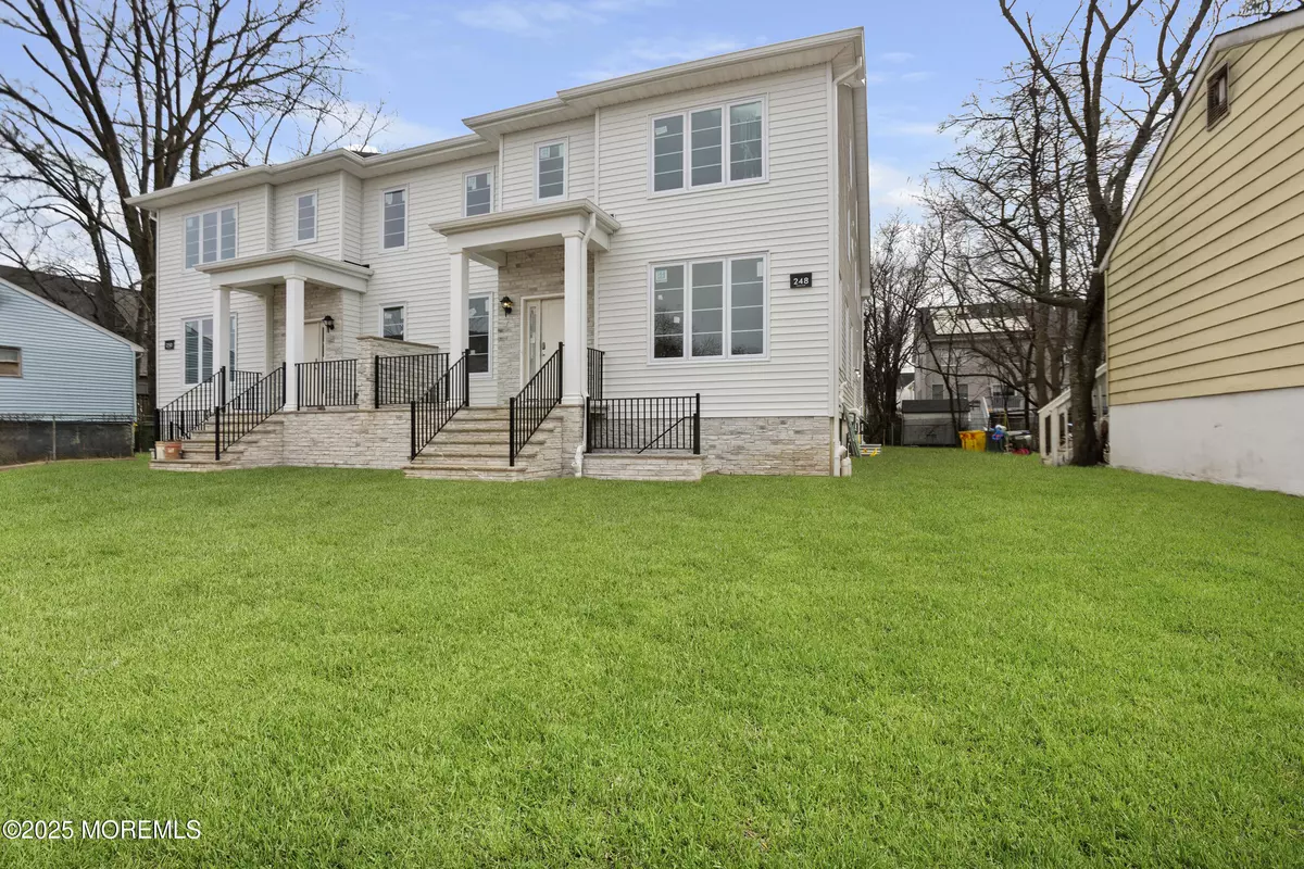 Lakewood, NJ 08701,248 Lois Lane