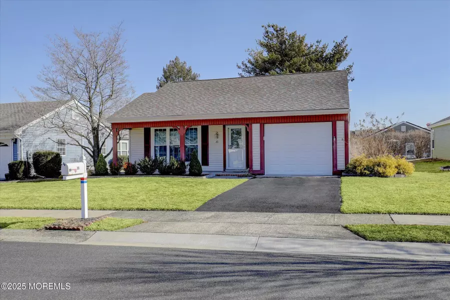 35 Twyford Lane, Manchester, NJ 08759