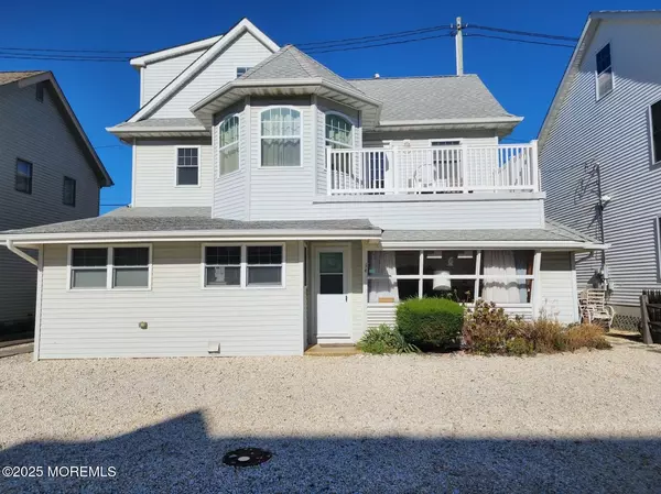 34 S Surf Road, Lavallette, NJ 08735