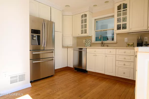 Keyport, NJ 07735,88 Jackson Street