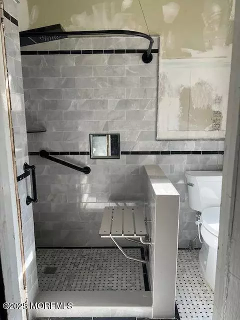 Red Bank, NJ 07701,65 Washington Street