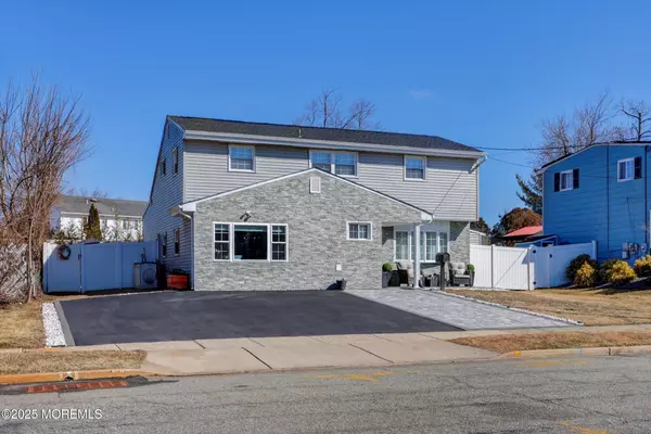 Old Bridge, NJ 08857,218 Cindy Street