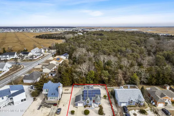 Little Egg Harbor, NJ 08087,5 Beach Drive