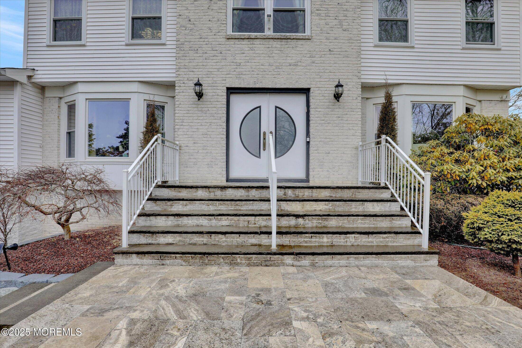 Manalapan, NJ 07726,23 Country Oaks Drive