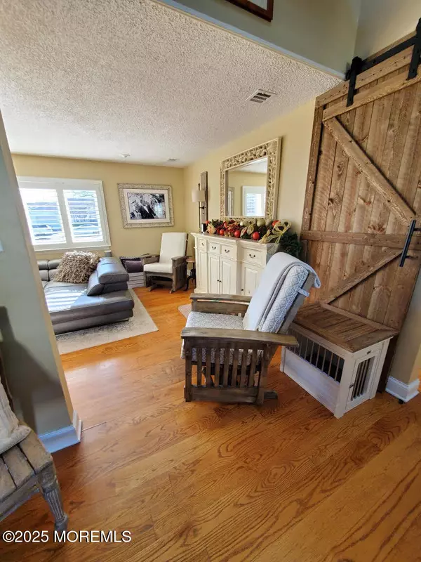 Point Pleasant Beach, NJ 08742,213 Laurel Court