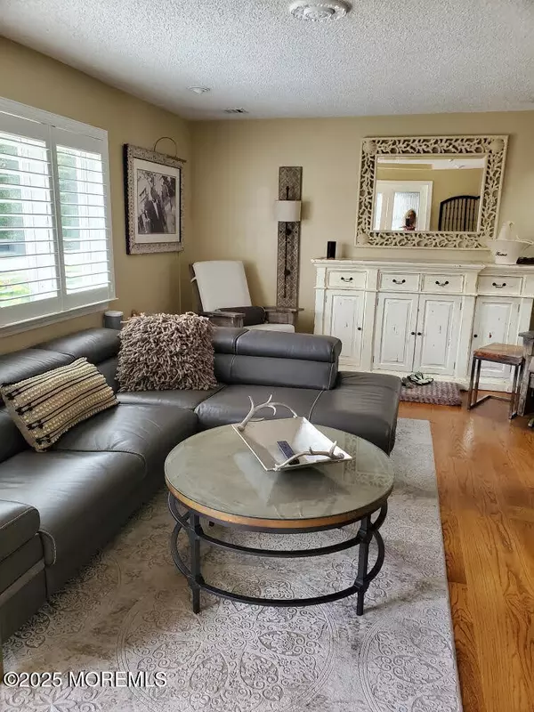 Point Pleasant Beach, NJ 08742,213 Laurel Court