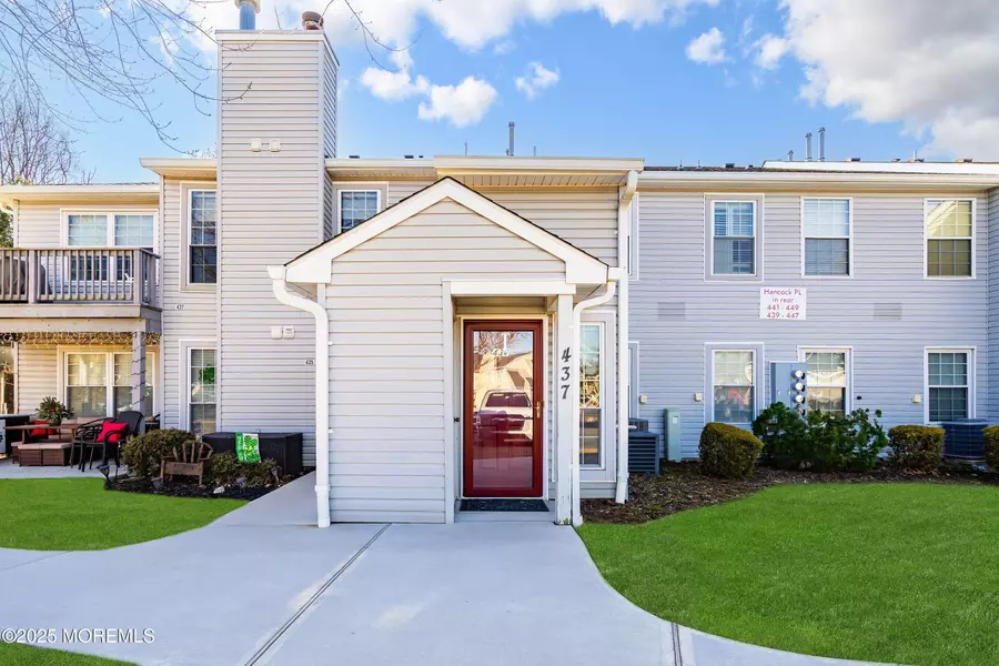 437 Hancock Place, Morganville, NJ 07751