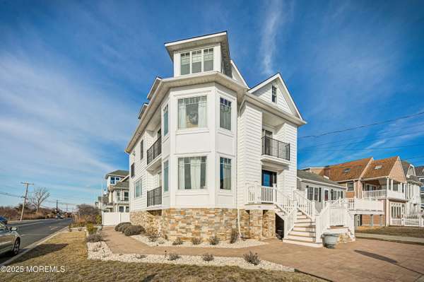 550 Whiting Avenue, Manasquan, NJ 08736