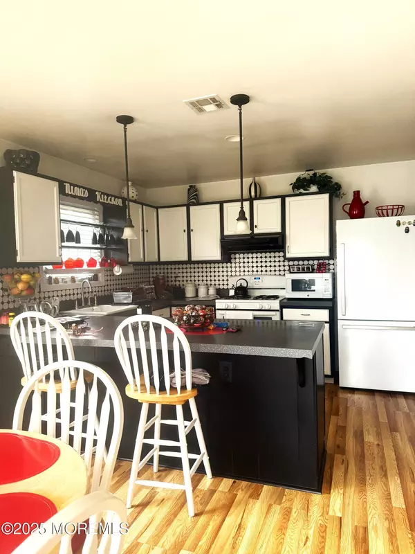 Toms River, NJ 08757,40 Lumsden Street