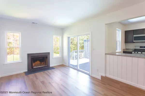 Tinton Falls, NJ 07753,21 Karen Drive
