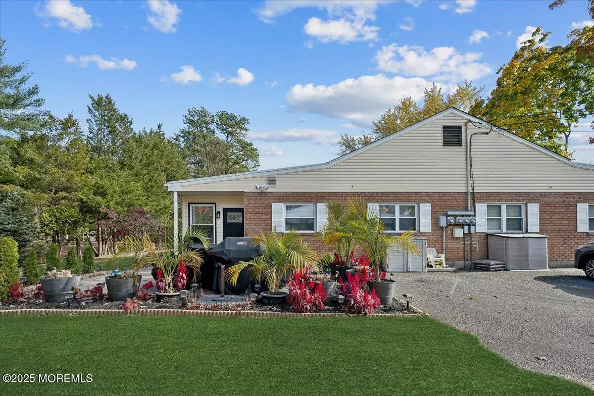 Toms River, NJ 08757,6 Cypress Street