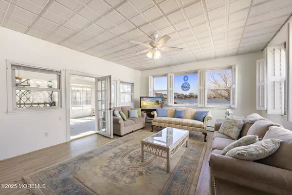 Point Pleasant Beach, NJ 08742,1415 Ocean Avenue