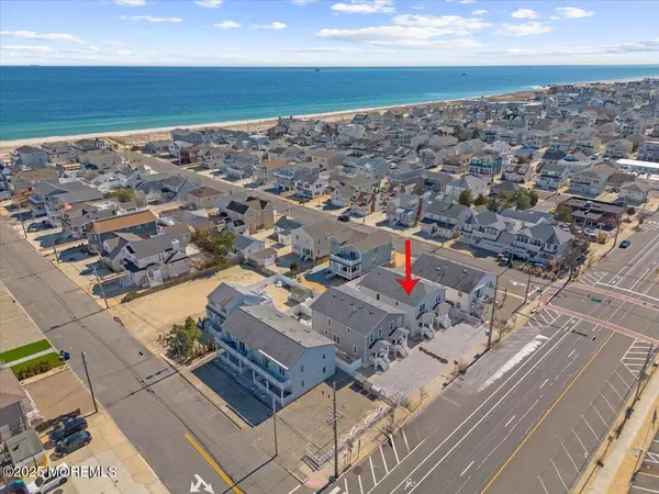 Lavallette, NJ 08735,2105 Grand Central Avenue #1