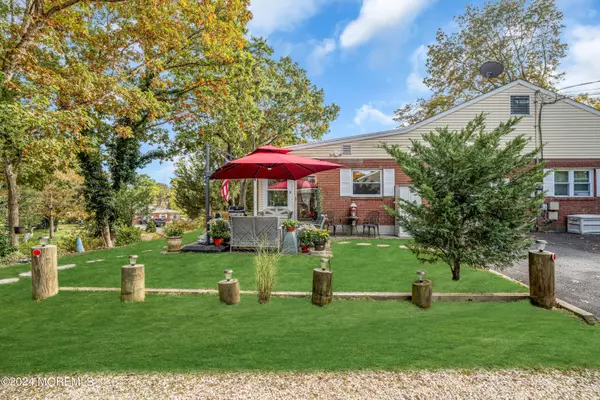 Toms River, NJ 08757,8 Willow Street