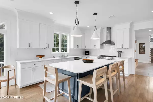 Monmouth Beach, NJ 07750,20 Columbus Drive