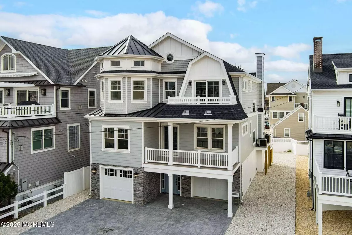 Mantoloking, NJ 08738,481 Sunset Boulevard
