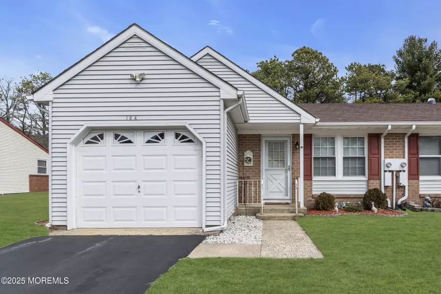 16 Easton Drive #A, Manchester, NJ 08759