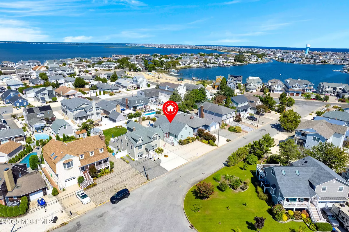 Lavallette, NJ 08735,11 Sturgis Road