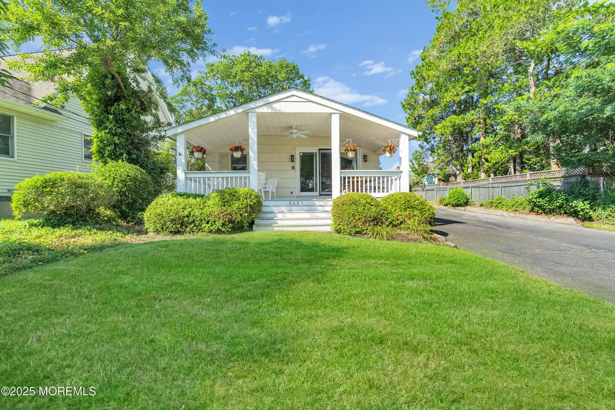 Spring Lake, NJ 07762,2121 4th Avenue