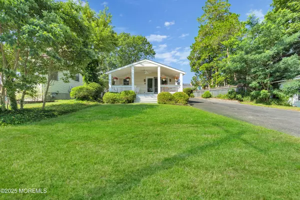 Spring Lake, NJ 07762,2121 4th Avenue