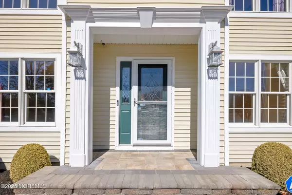 Manahawkin, NJ 08050,254 Outboard Avenue