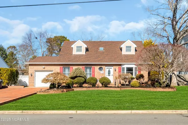 Manahawkin, NJ 08050,250 Atlantis Avenue