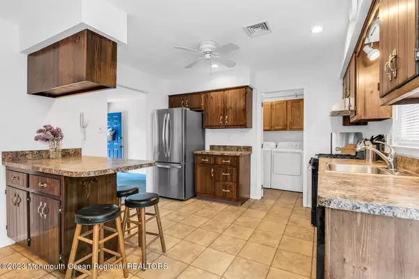 Spring Lake Heights, NJ 07762,1812 Beverly Avenue