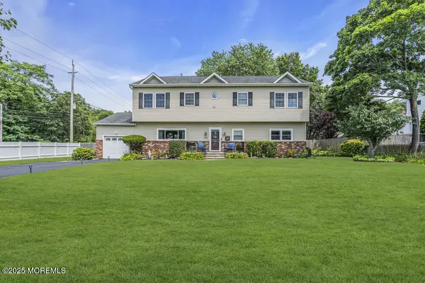 Belford, NJ 07718,551 Chester Parkway