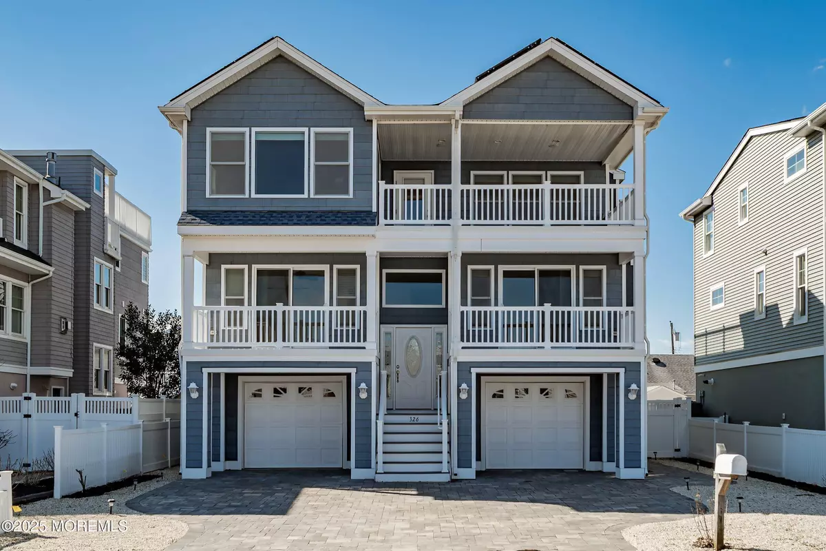 Surf City, NJ 08008,326 N 5th Street