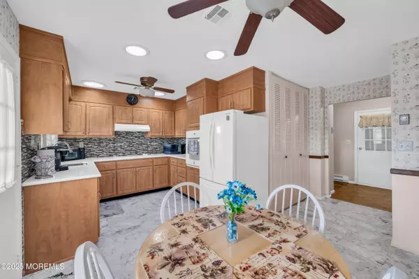 Lakewood, NJ 08701,953 Aberdeen Drive